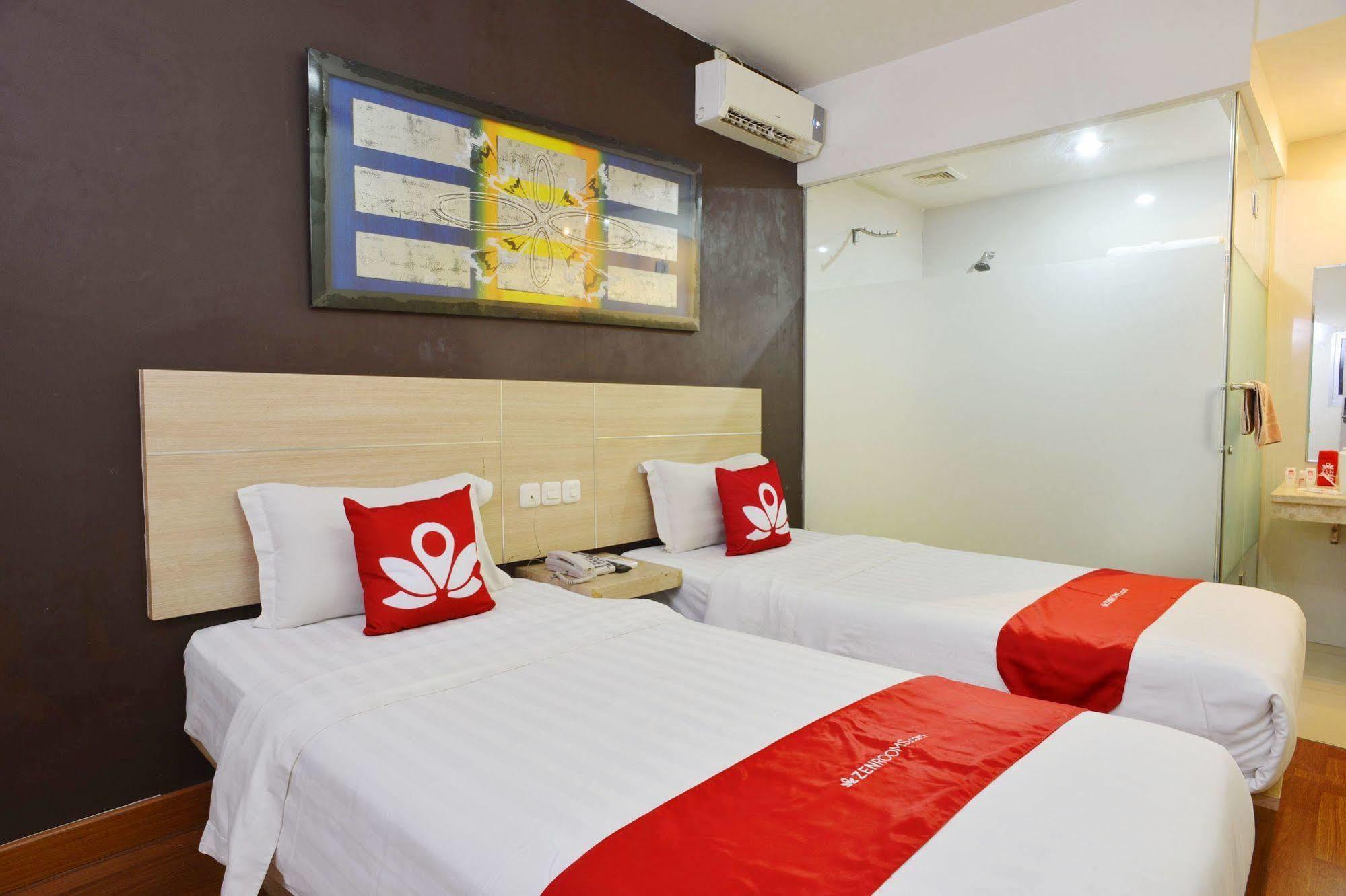 Zen Rooms Rujia Pecenongan جاكرتا المظهر الخارجي الصورة