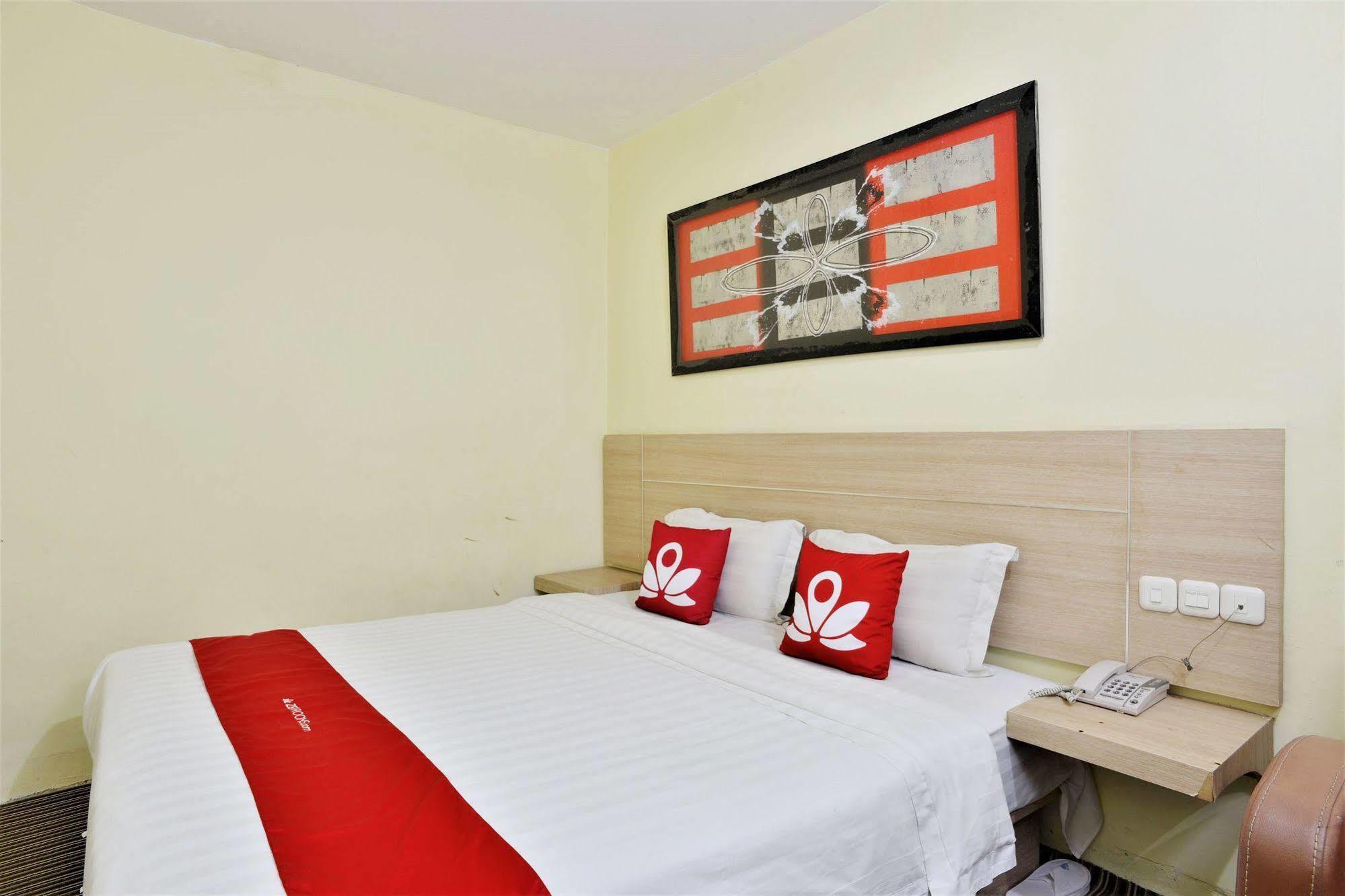 Zen Rooms Rujia Pecenongan جاكرتا المظهر الخارجي الصورة